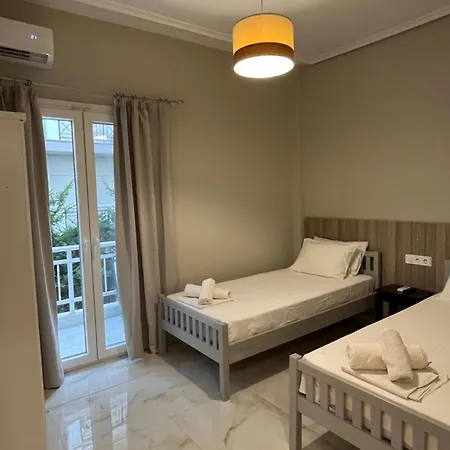 Koel Retreat شقة Paralía