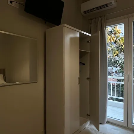 Koel Retreat شقة Paralía